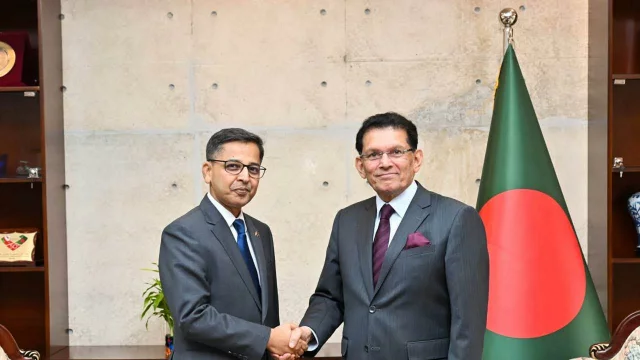 নবনির্বাচিত সরকারের সঙ্গে ভারতের প্রথম কূটনৈতিক সংযোগ: সৌজন্য সাক্ষাৎ ও ভবিষ্যৎ সহযোগিতা নিয়ে আলোচনা