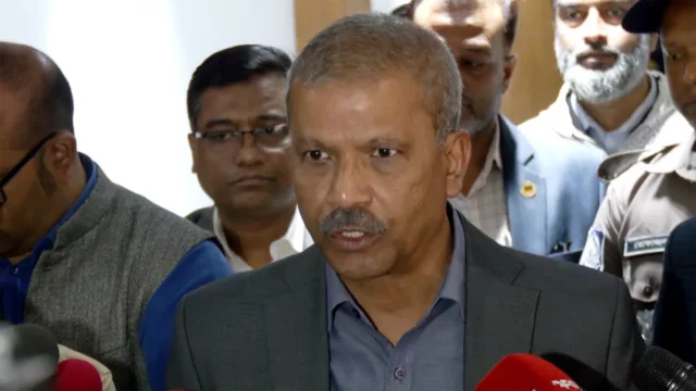 শপথ কে পড়াবেন নতুন এমপিদের—সংবিধানিক সংকটে সরকারের দুই বিকল্প