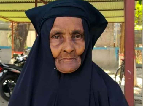 ‘আমি আবার মরলাম কবে?’—জীবিত থেকেও সরকারি নথিতে মৃত, বিধবা ভাতা বন্ধ বৃদ্ধার