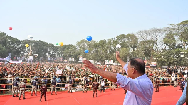 নির্বাচিত হলে ১০ হাজার টাকা পর্যন্ত কৃষিঋণ মওকুফের ঘোষণা তারেক রহমানের