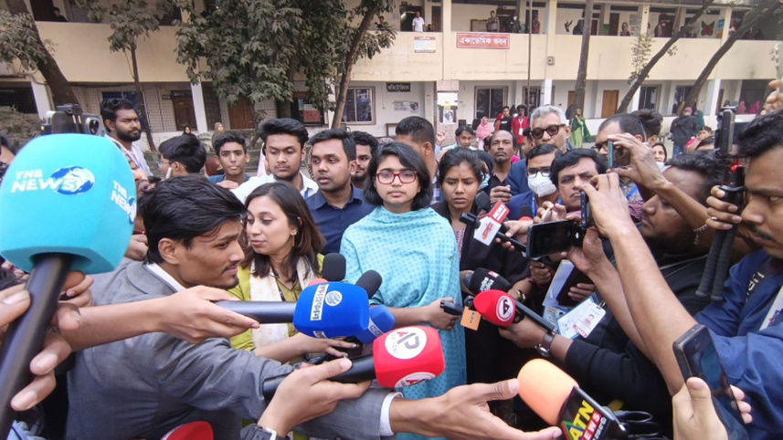 ঢাকা-৯ আসনে পোলিং এজেন্টদের বাধা দেওয়ার অভিযোগ তাসনিম জারার